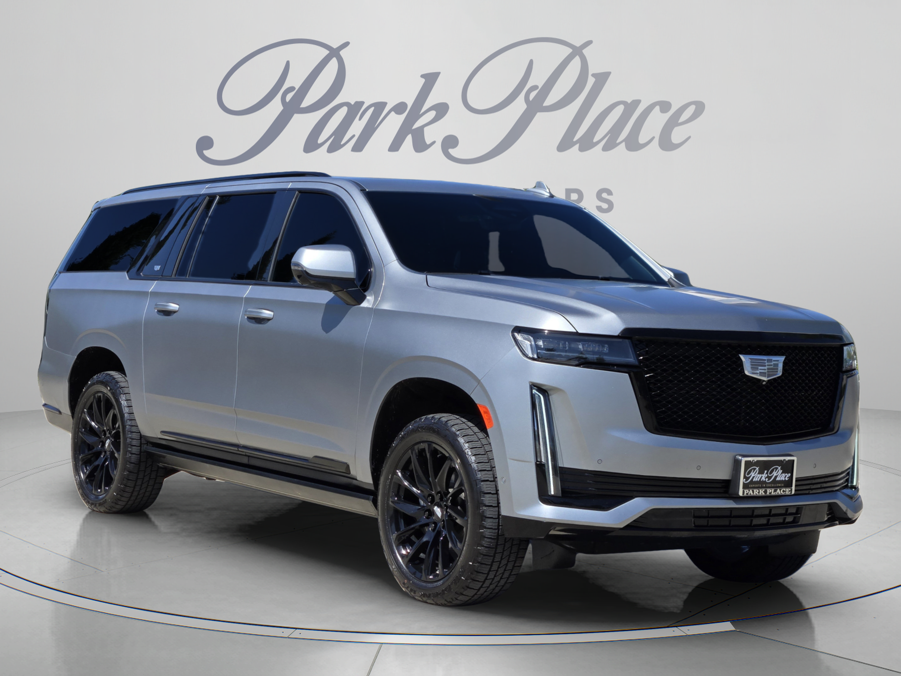 Used 2023 Cadillac Escalade ESV Sport Platinum w/ LPO, ONYX Package AWD/4WD image 7