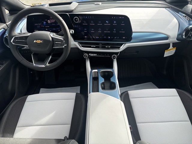 New 2026 Chevrolet Equinox EV LT w/ Convenience Package II image 24