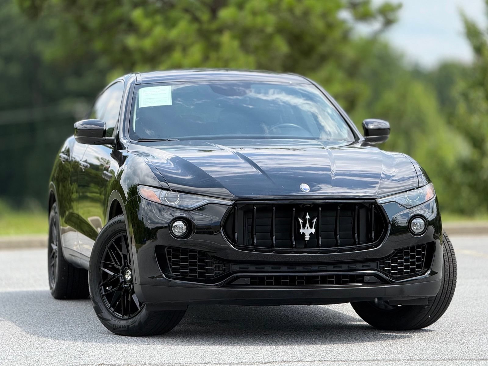 Used 2017 Maserati Levante AWD/4WD image 4