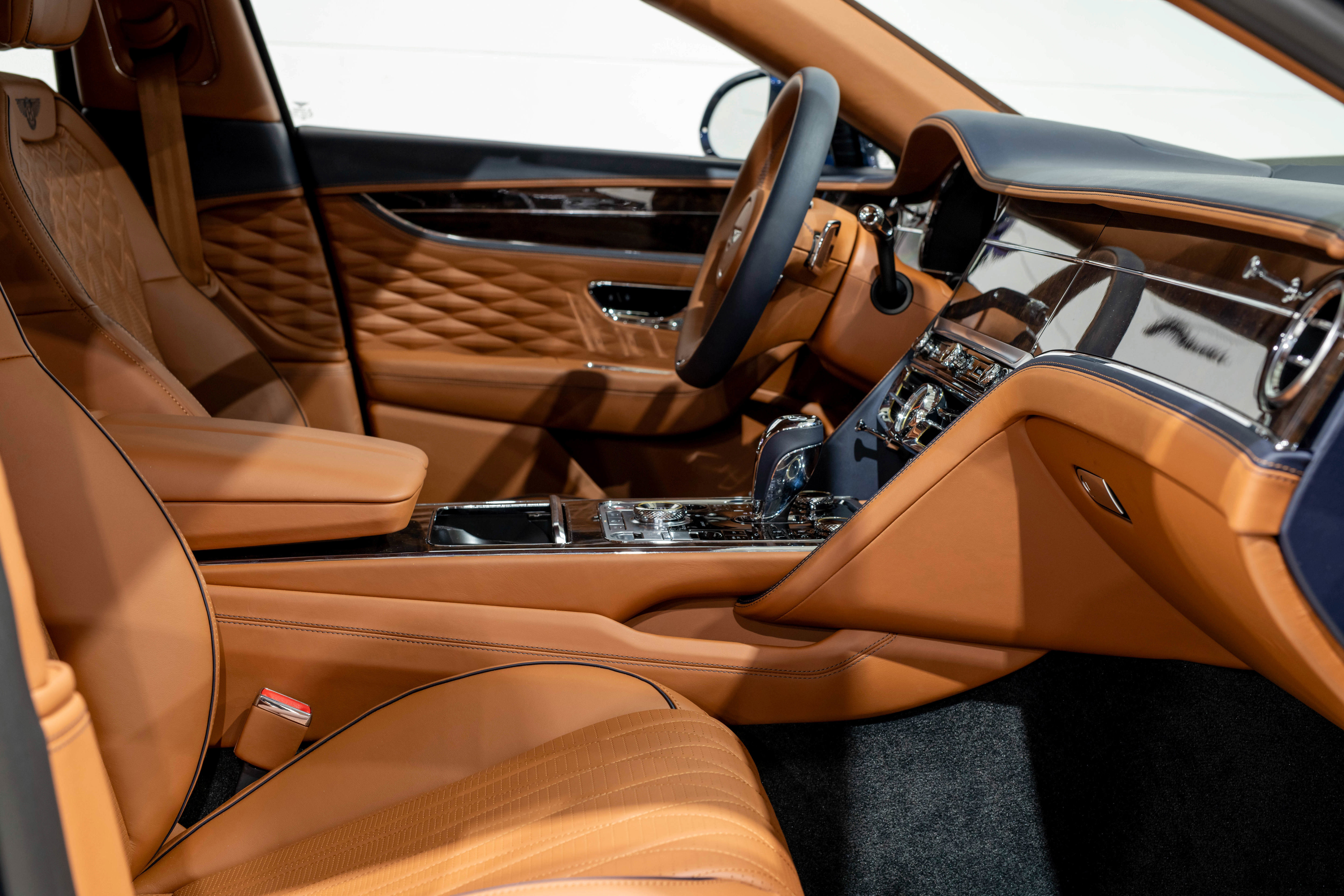 Used 2021 Bentley Flying Spur W12 AWD/4WD image 15