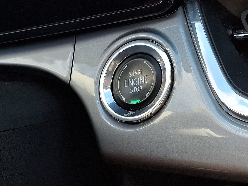 Used 2024 Chevrolet Trax LT FWD image 23