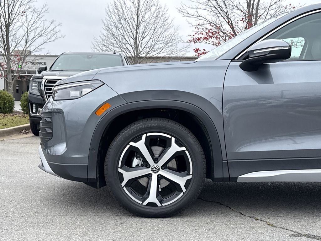 New 2026 Volkswagen Tiguan SE image 9