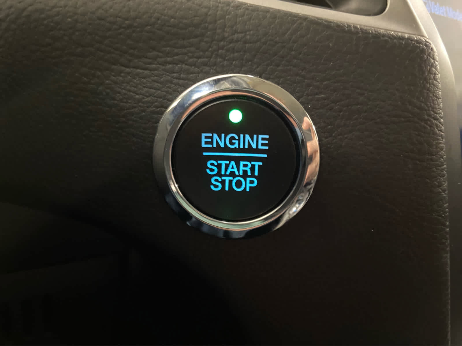 Used 2024 Ford Edge SEL w/ Convenience Package image 33