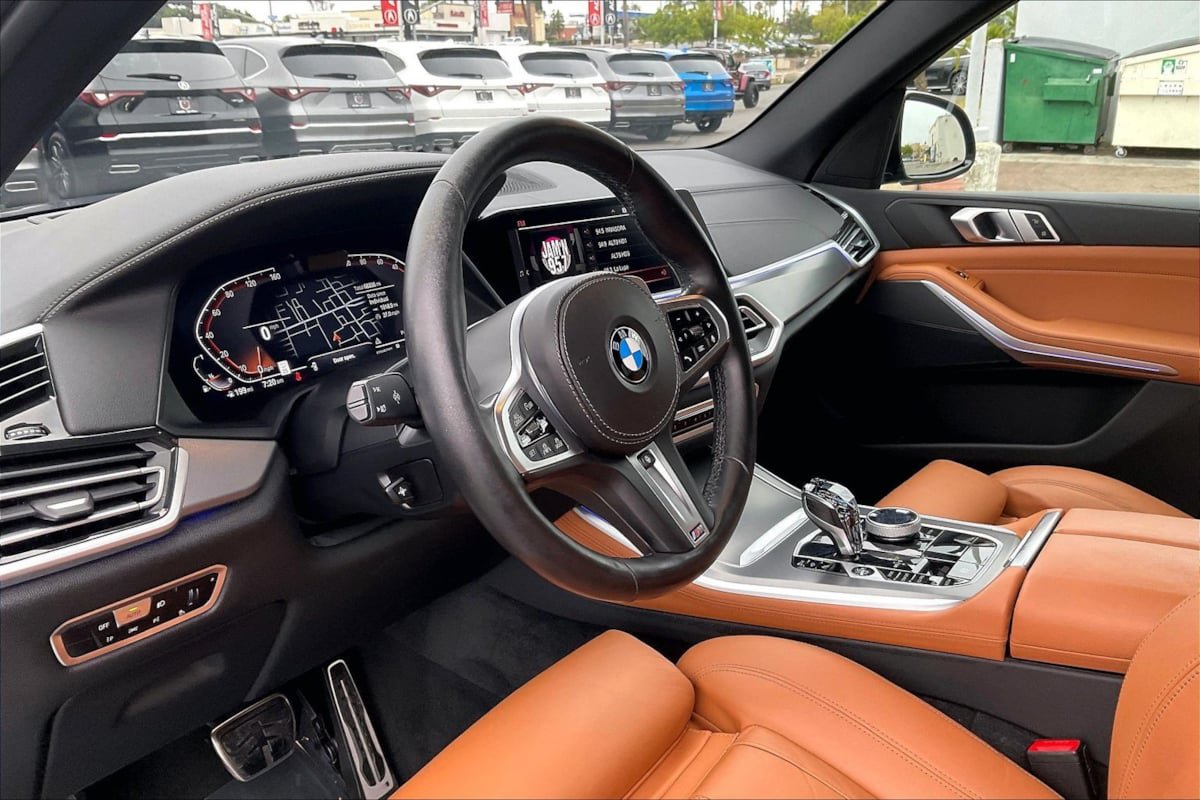 Used 2022 BMW X5 sDrive40i w/ M Sport Package RWD image 10