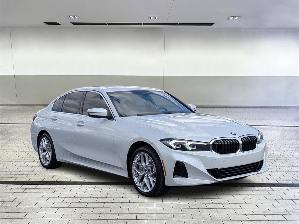 Used 2025 BMW 330i xDrive Sedan w/ Premium Package image 7