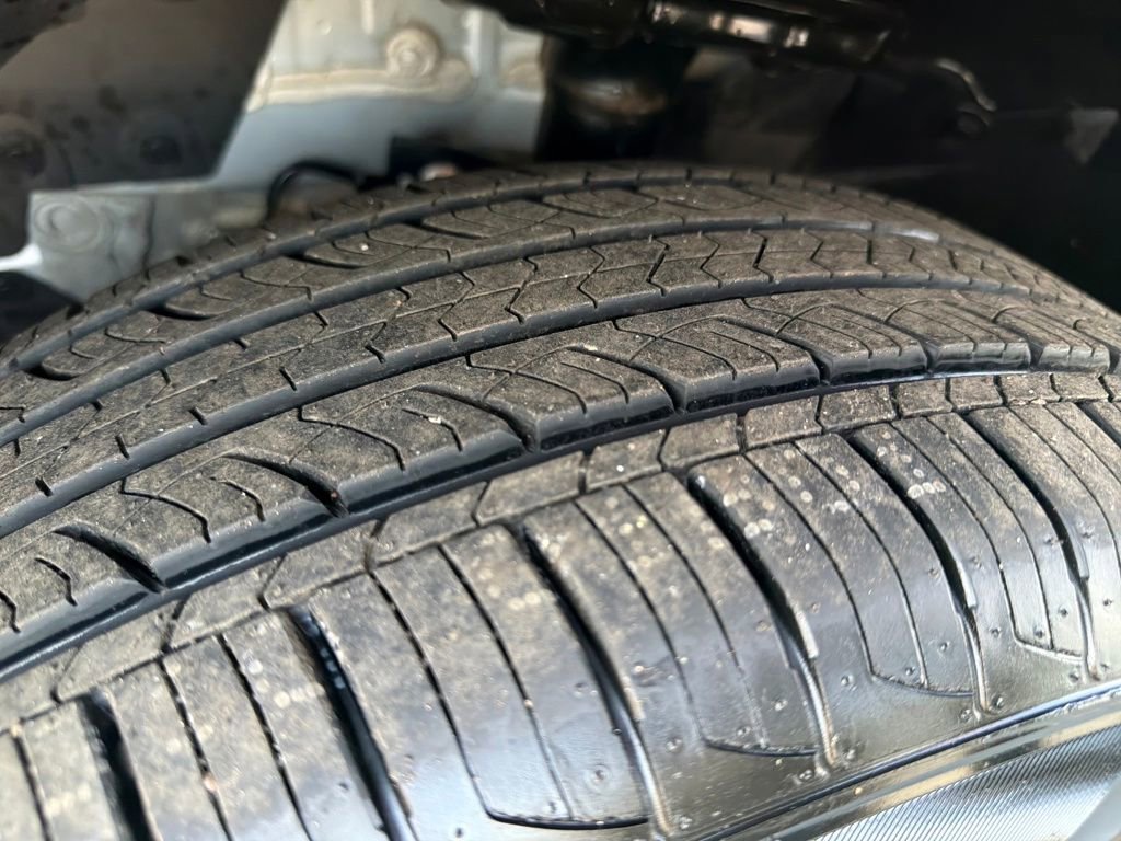 Used 2023 Nissan Rogue SV image 30