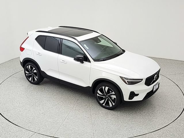 New 2026 Volvo XC40 B5 Ultra w/ Protection Package Premier AWD/4WD image 15