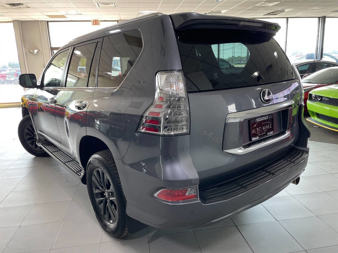 Used 2023 Lexus GX 460 Premium image 5