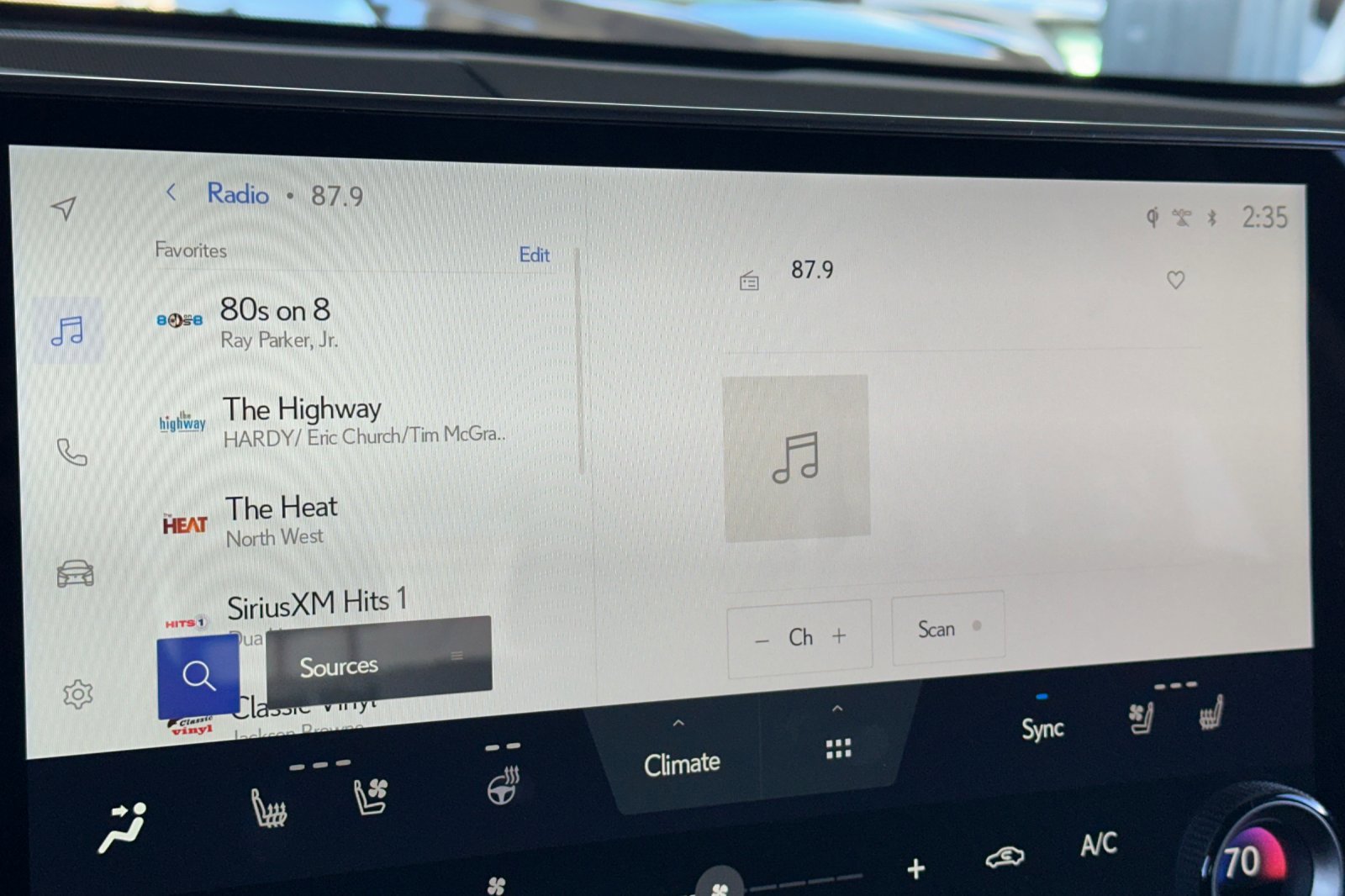 Used 2025 Lexus NX 350h AWD w/ Cold Area Package image 18