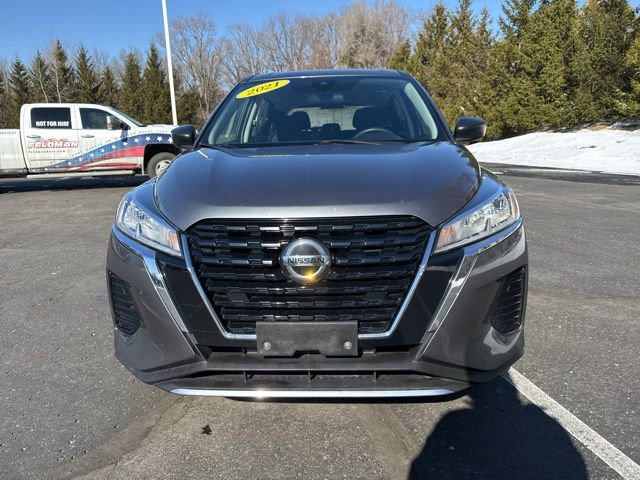 Used 2021 Nissan Kicks S image 2