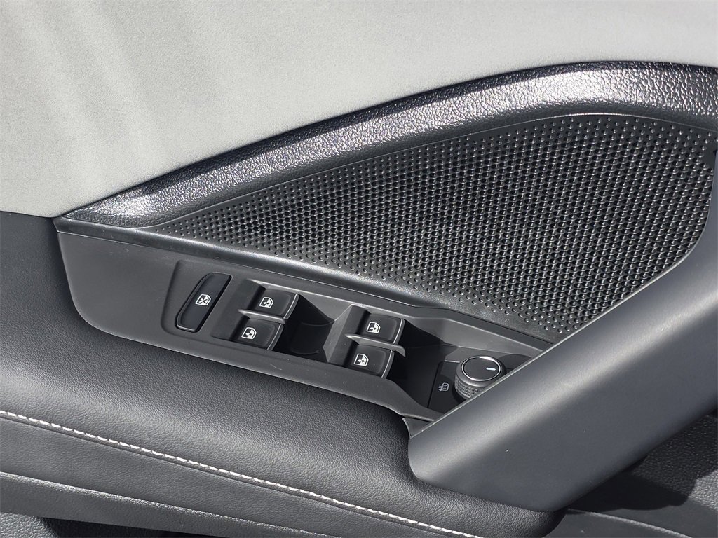 New 2026 Volkswagen Tiguan SE R-Line image 4