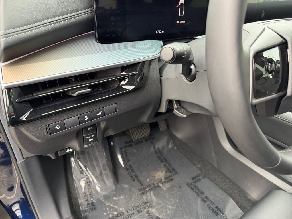 Used 2025 Nissan Murano SL w/ Cargo Package image 15