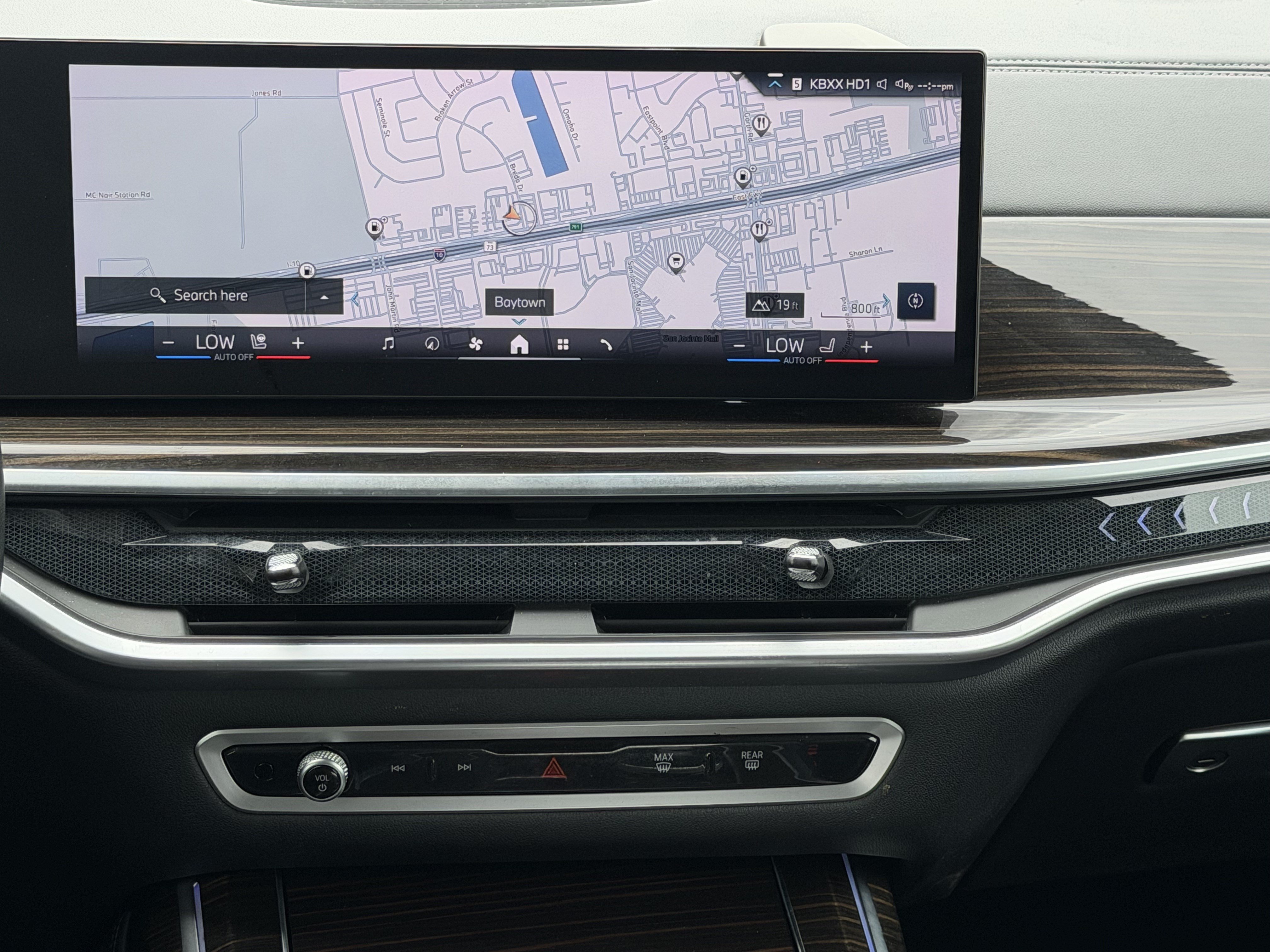 Used 2024 BMW X7 xDrive40i AWD/4WD image 15