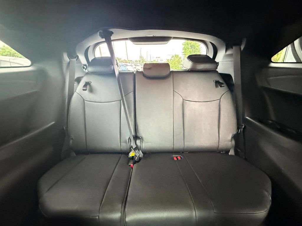 Used 2025 Toyota Sienna XSE image 23