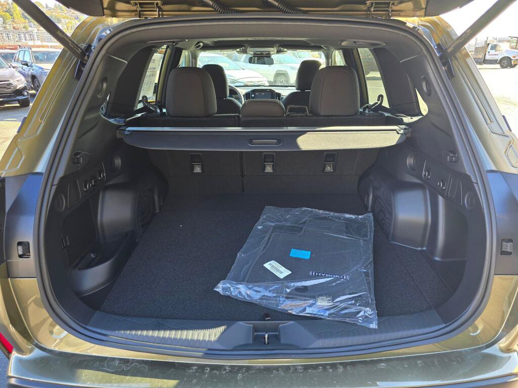New 2026 Subaru Forester Touring AWD/4WD image 16