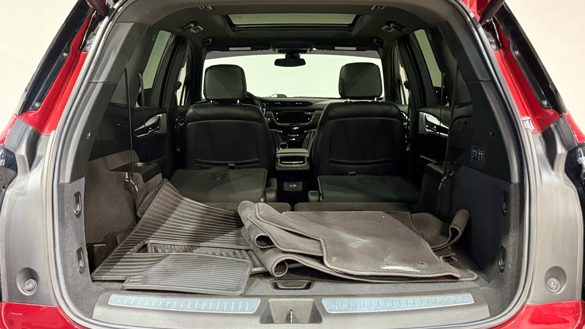 Used 2023 Cadillac XT6 Sport image 28