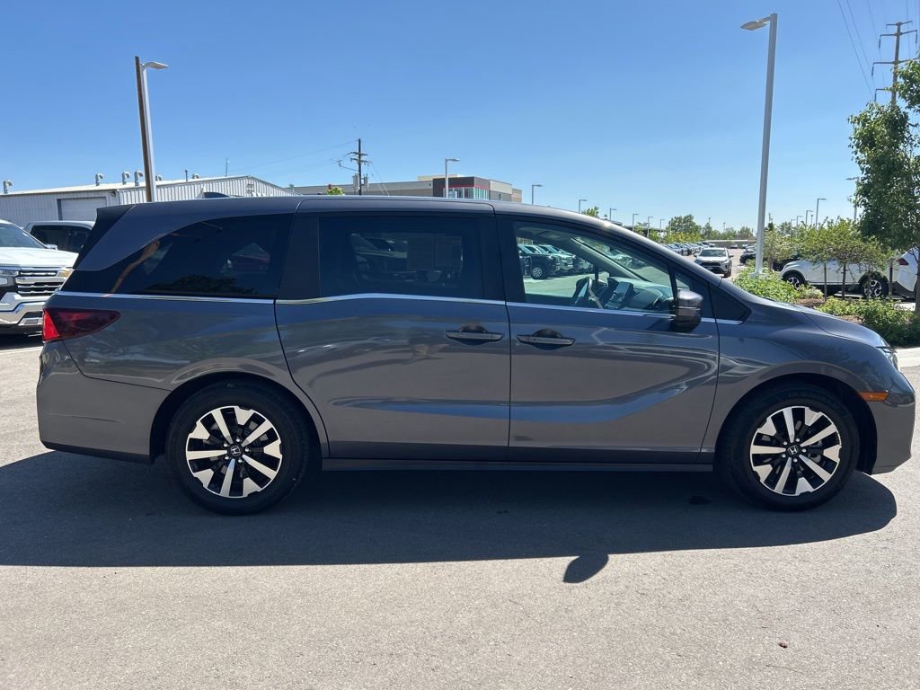Used 2025 Honda Odyssey EX-L image 13