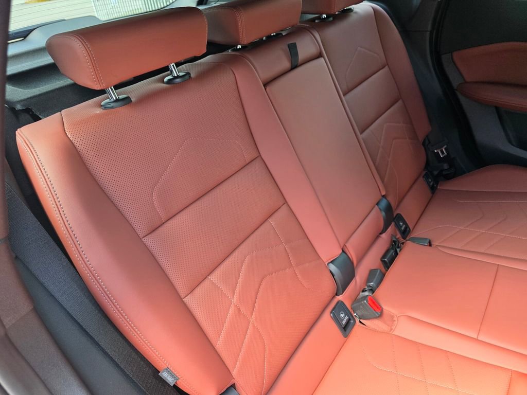 Used 2026 BMW X1 xDrive28i w/ Technology Package image 29