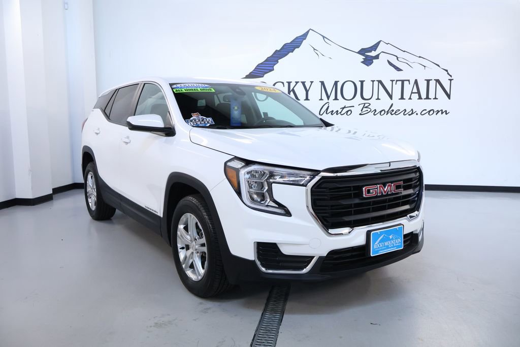 Used 2024 GMC Terrain SLE