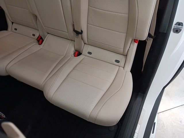 Used 2025 Mercedes-Benz GLS 450 4MATIC image 46