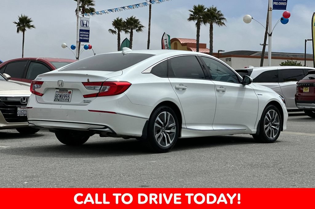 Used 2018 Honda Accord Touring image 3