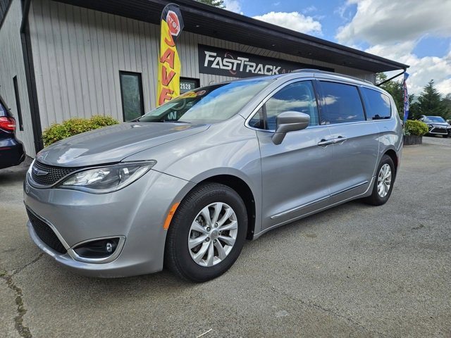 Used 2017 Chrysler Pacifica Touring-L