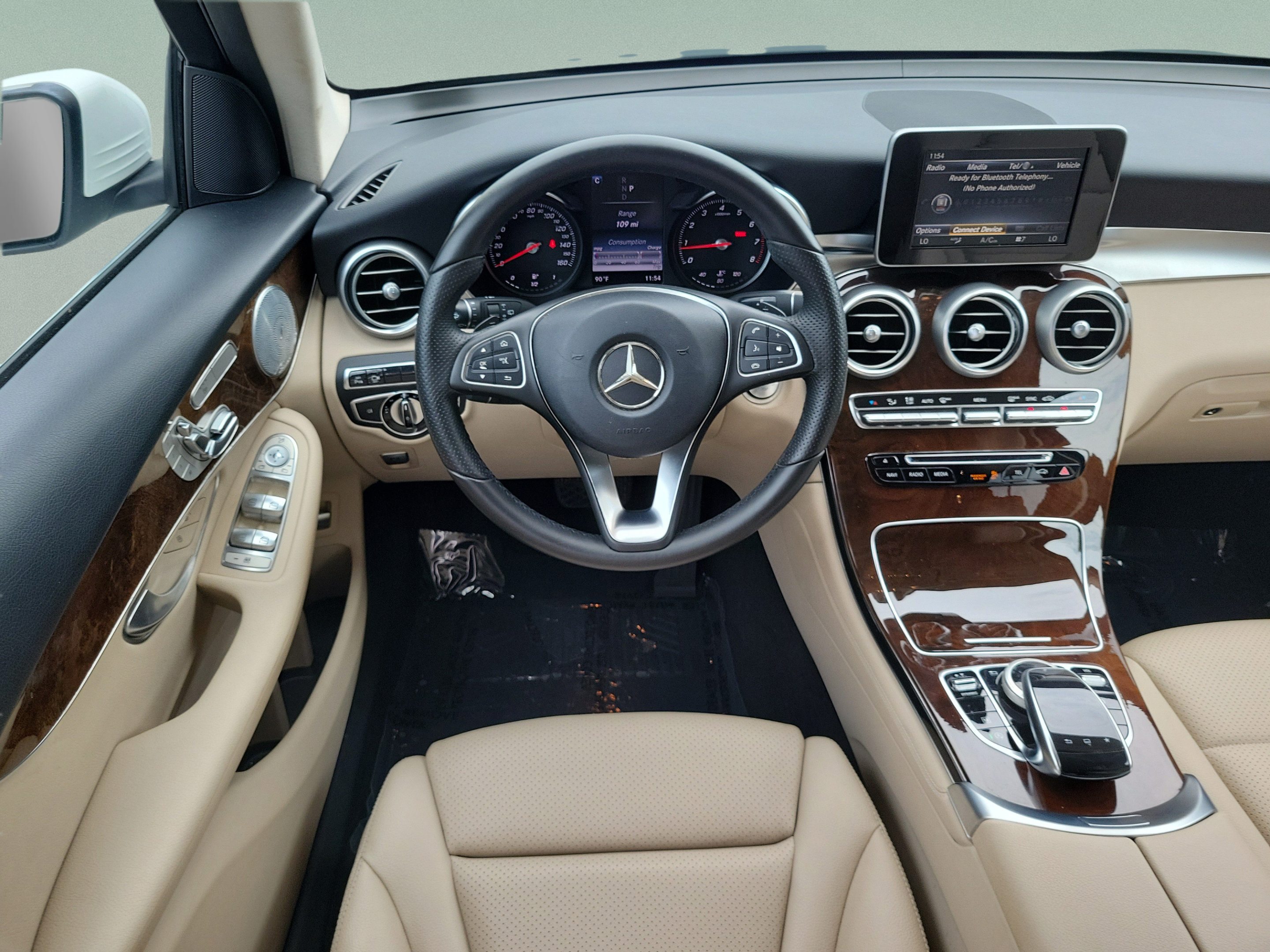 Used 2016 Mercedes-Benz GLC 300 4MATIC image 10