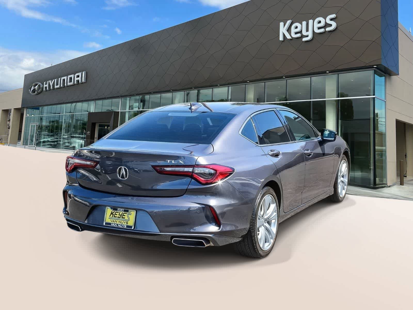 Used 2023 Acura TLX w/ Technology Package FWD image 4