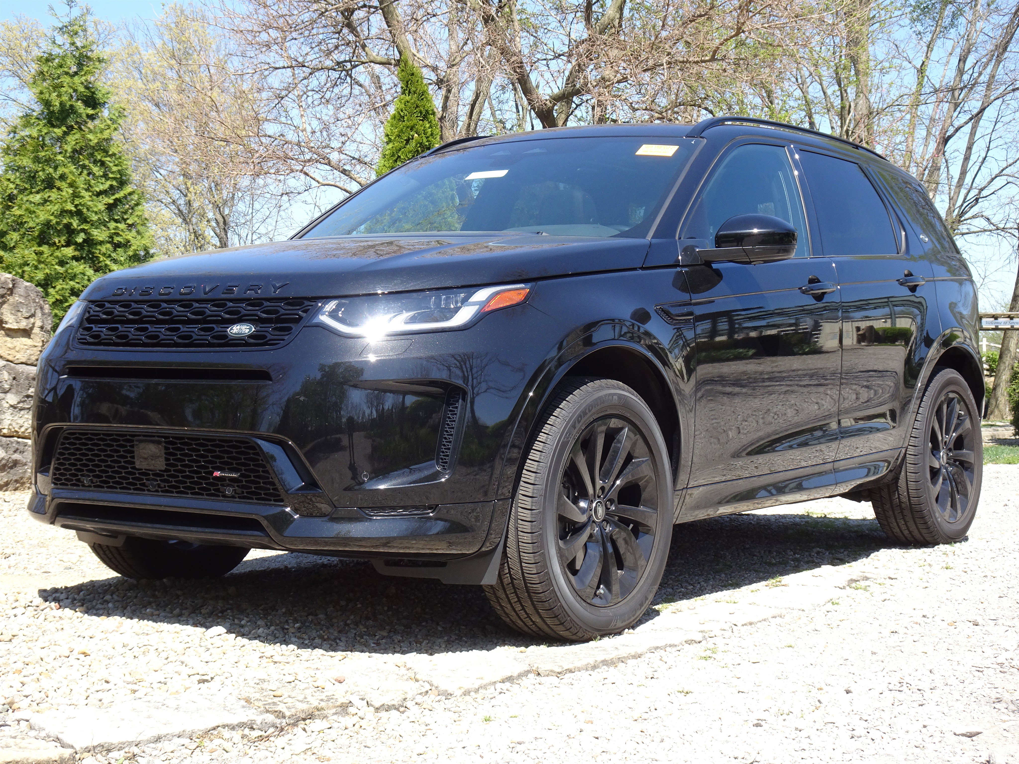 Certified 2022 Land Rover Discovery Sport SE R-Dynamic image 1