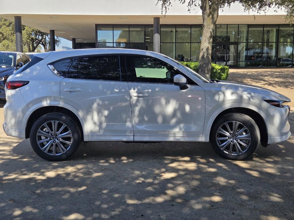 New 2025 MAZDA CX-5 Signature image 6