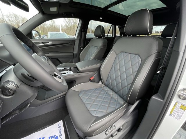 New 2025 Volkswagen Atlas Cross Sport SEL Premium R-Line image 20