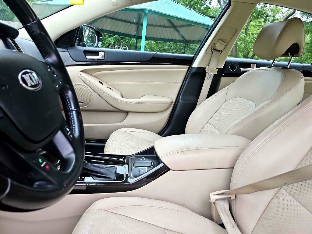 Used 2014 Kia Cadenza Premium FWD image 12
