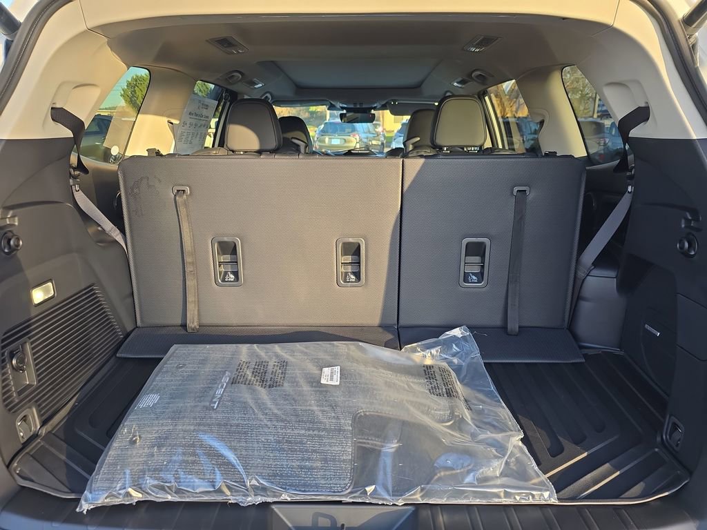 New 2026 Subaru Ascent Limited Bronze image 17