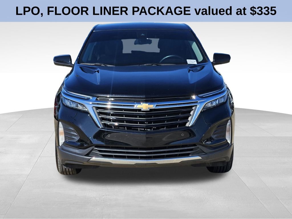 Used 2023 Chevrolet Equinox LT image 2