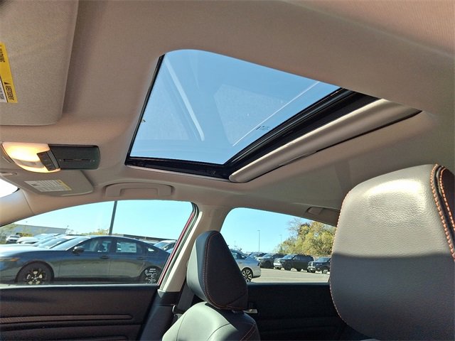 Used 2019 Nissan Altima 2.5 SR w/ SR Premium Package image 14