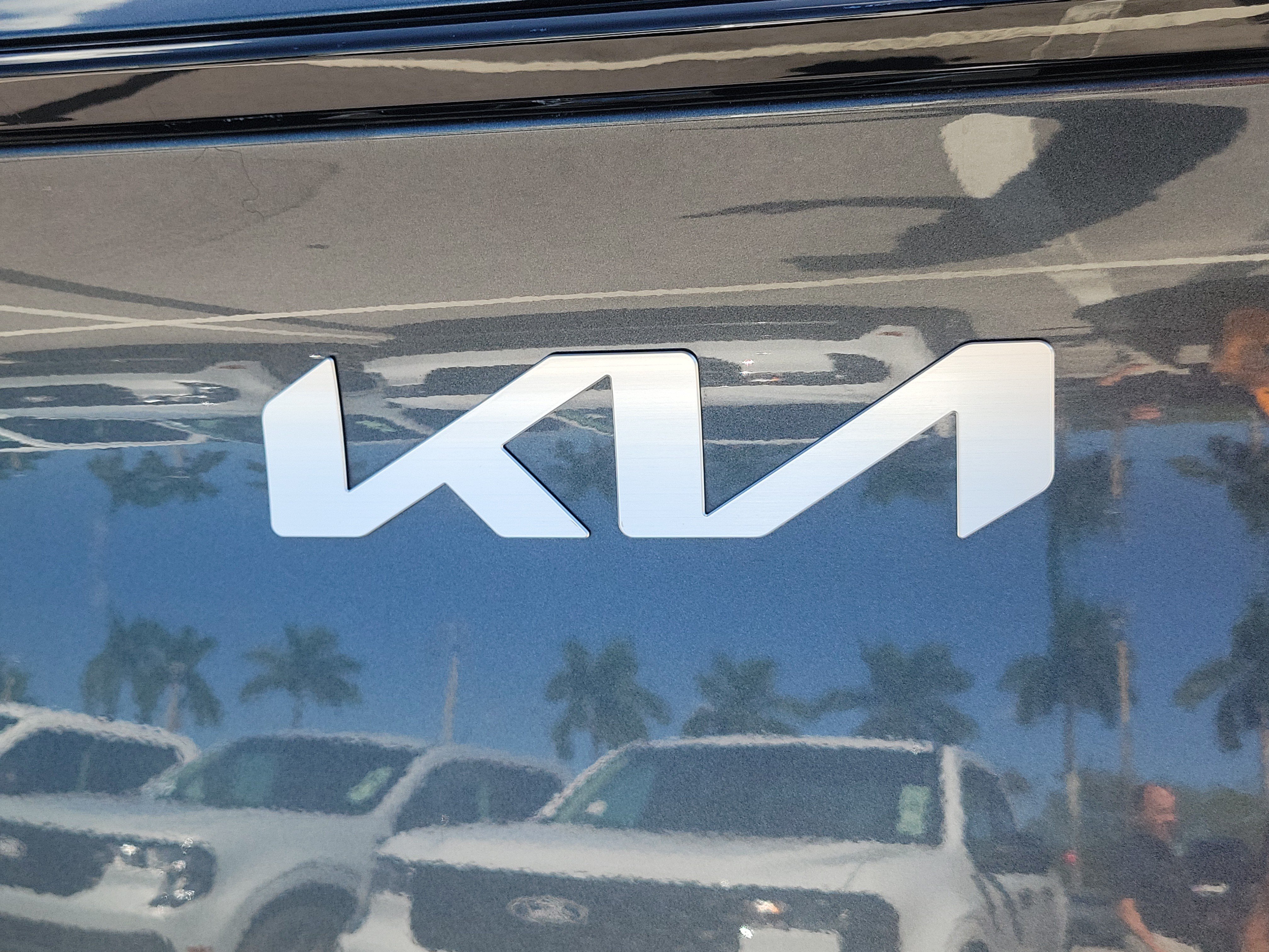 Used 2025 Kia Sportage LX FWD image 30