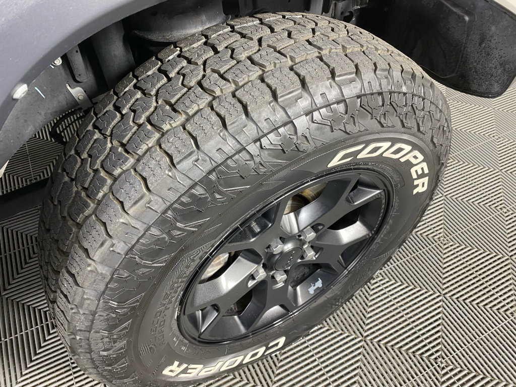 Used 2023 Jeep Wrangler Sport AWD/4WD image 12