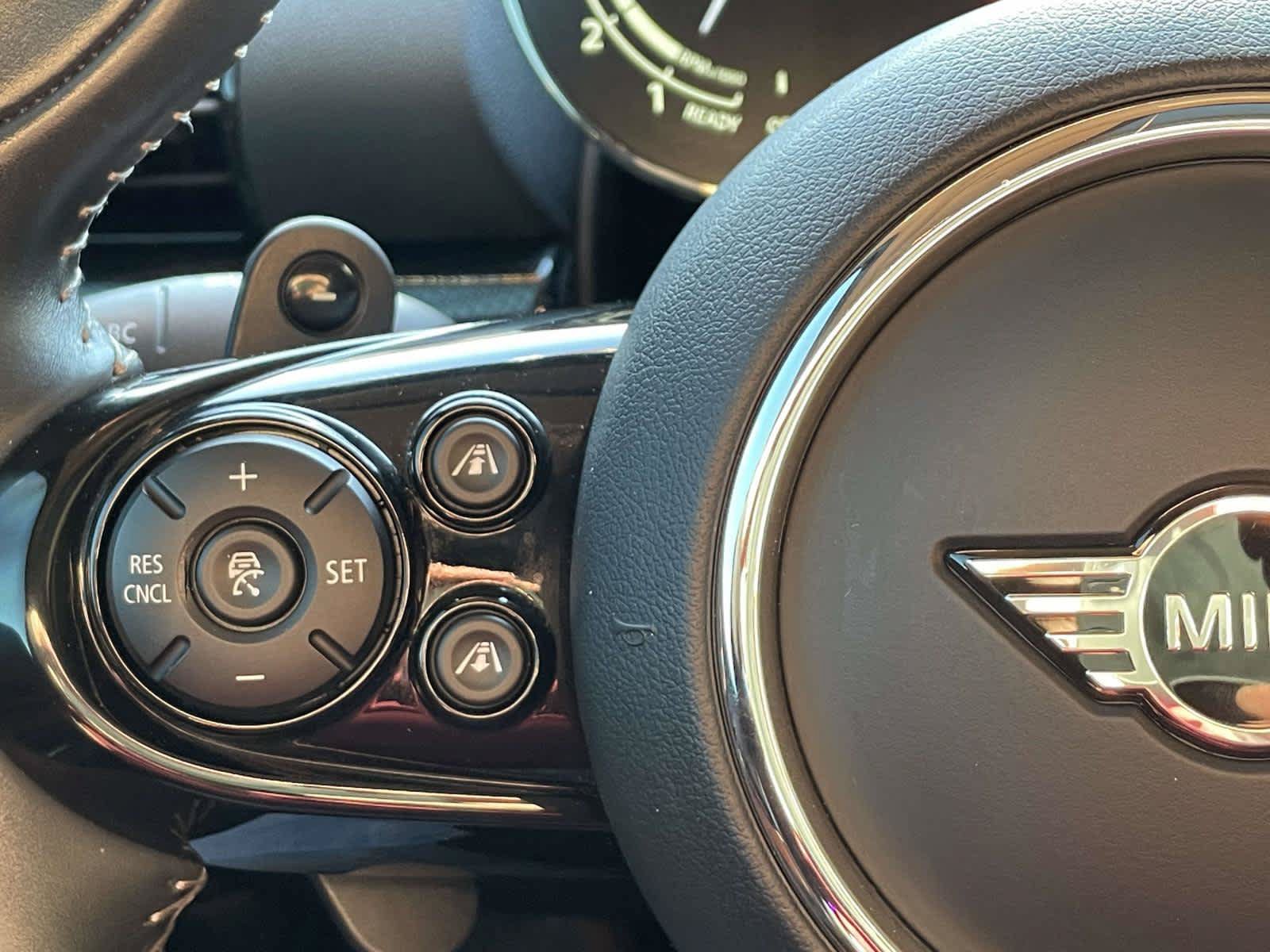Used 2021 MINI Cooper Clubman S w/ Driver Assistance Package AWD/4WD image 33
