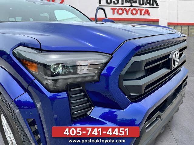 Used 2024 Toyota Tacoma SR5 AWD/4WD image 30