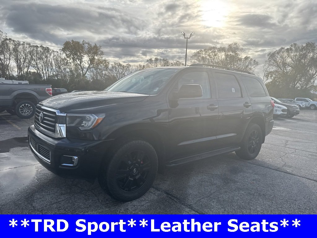 Used 2020 Toyota Sequoia SR5 image 2