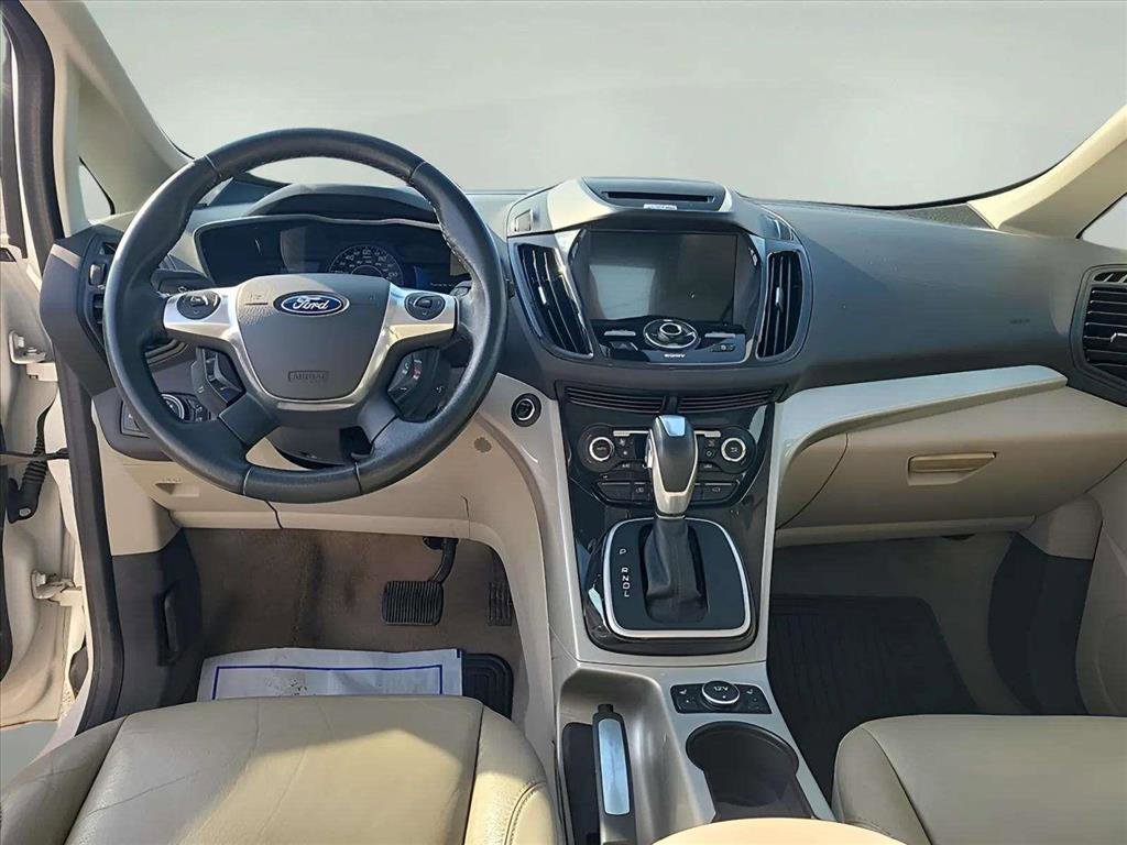 Used 2016 Ford C-MAX Energi SEL w/ Equipment Group 302A FWD image 11