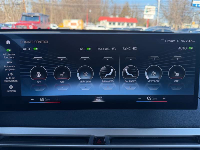 Used 2023 BMW iX xDrive50 w/ Premium Package image 23