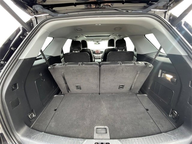 Used 2022 Ford Explorer XLT w/ Equipment Group 202A image 19