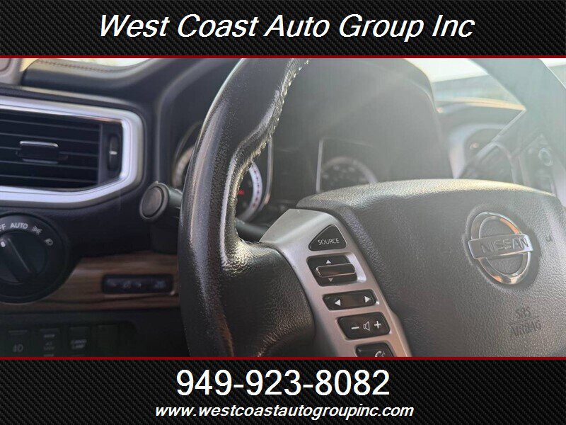 Used 2016 Nissan Titan SL image 16