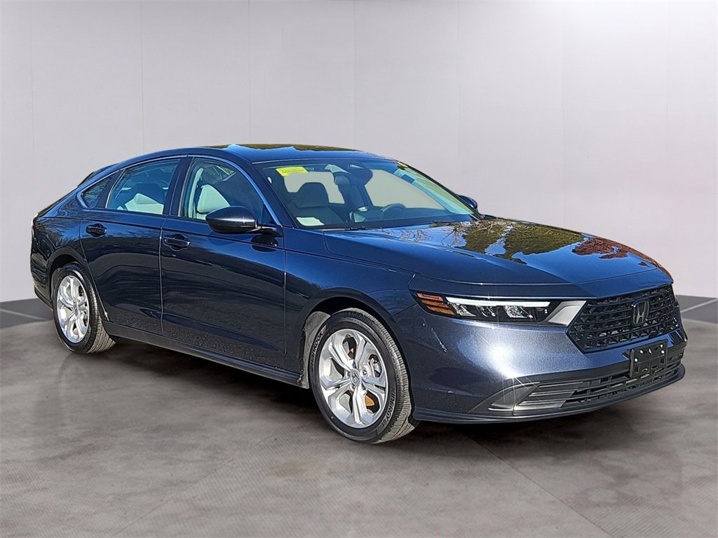 Certified 2024 Honda Accord LX image 3