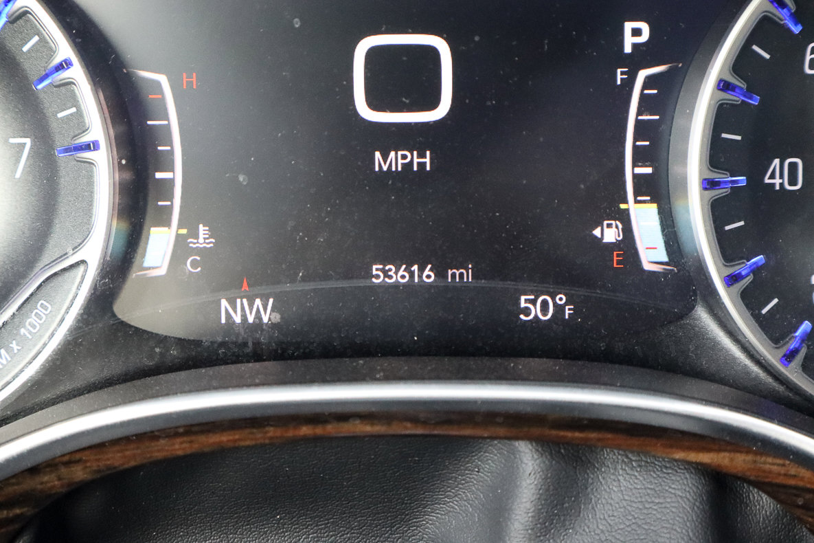 Used 2024 Chrysler Pacifica Limited FWD image 35