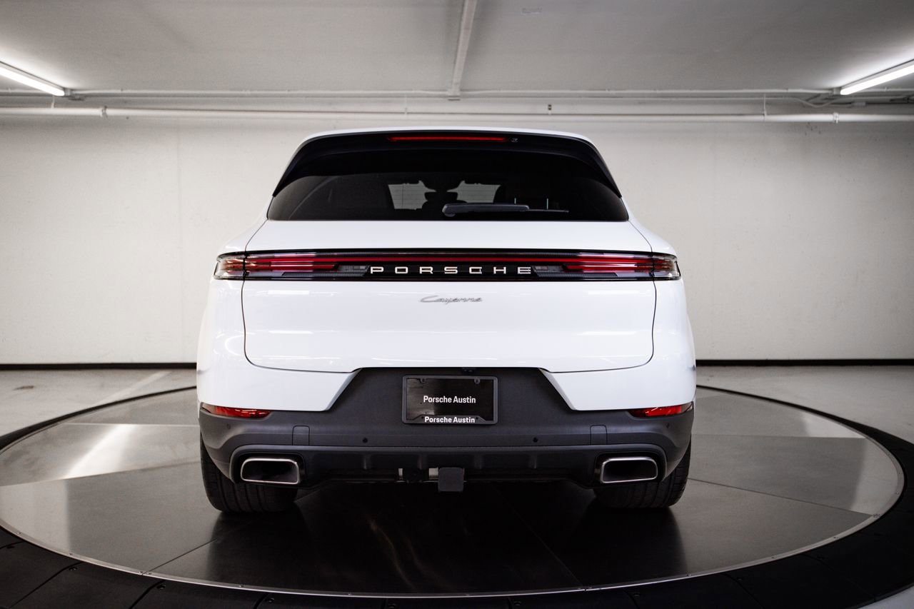 Certified 2025 Porsche Cayenne AWD/4WD image 6
