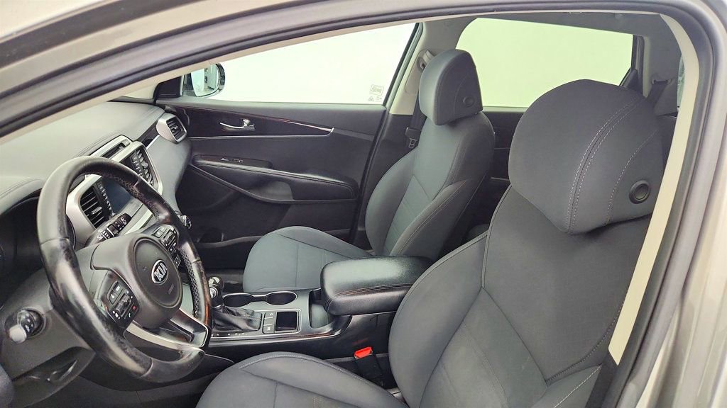 Used 2017 Kia Sorento FWD w/ LX Convenience Package image 19