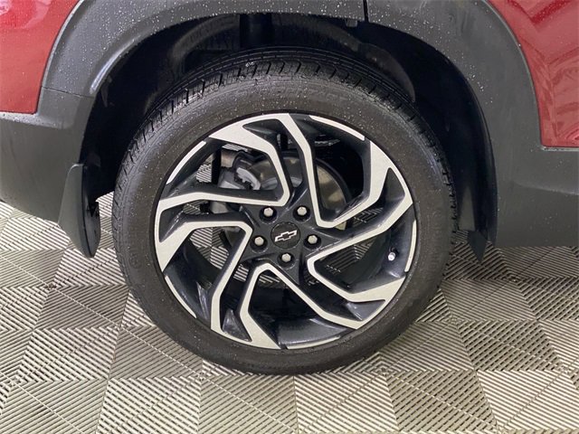 Certified 2025 Chevrolet TrailBlazer RS w/ Convenience Package image 38