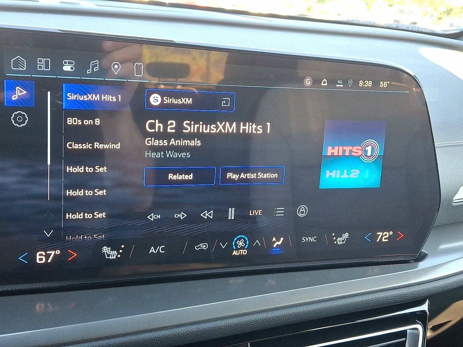 New 2026 Chevrolet Traverse LT image 18